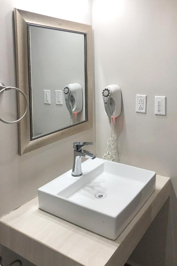 Ciudad Acuña Capital O Palms Hotel, Acuna מראה חיצוני תמונה